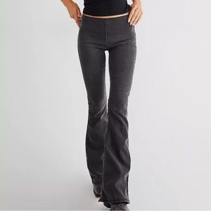 FREE People We The Free Penny Pull-On Flare Jeans